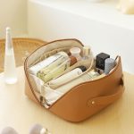 Large capacity cosmetic bag - Image 3